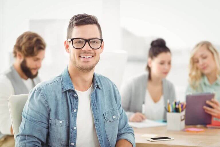 Portrait of smiling man wearing eyeglasses